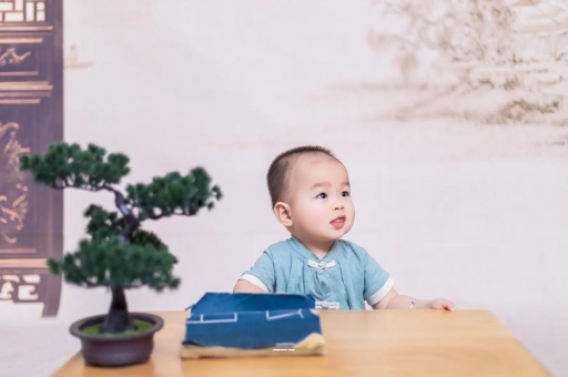 哈尔滨宝宝喊肚子疼怎么回事